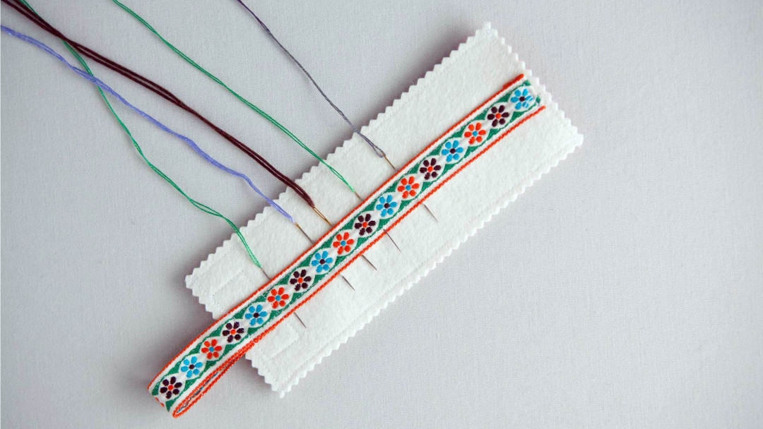 Keepsake Needle Case by Rebecca Ringquist Creativebug