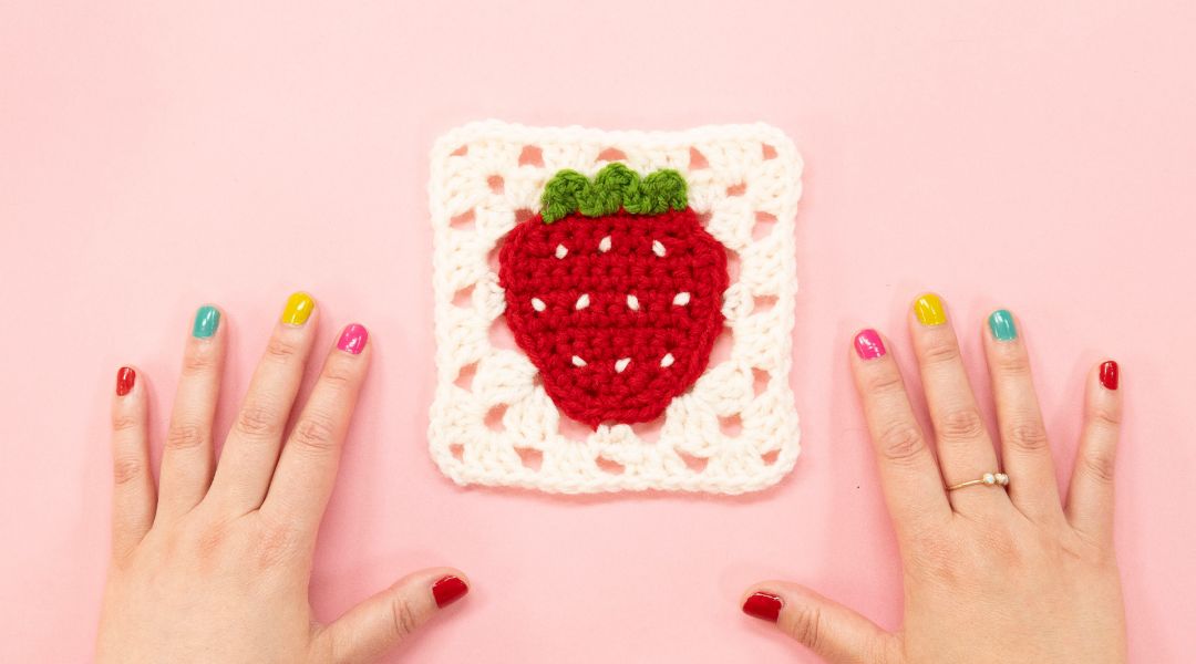 Crochet a Strawberry Granny Square