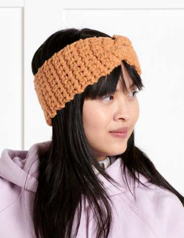 Do The Twist Crochet Headband