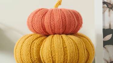 Knit Pumpkin Centerpiece