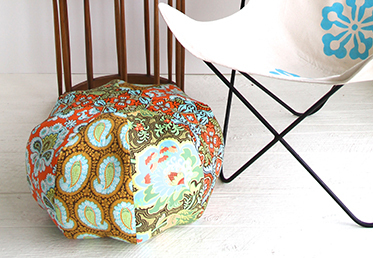 Amy Butler teaches you how to build a diy pillow in sections, insert an invisible zipper and finish the pillow in this class.