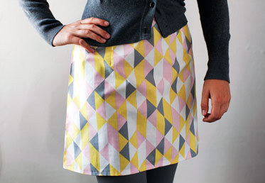 In this class, Cal Patch covers darts, invisible zippers, French seams and bias tape facings. She uses the pattern from her Patternmaking Simplified class, but the sewing techniques she covers can be applied to a wide range of skirt patterns.