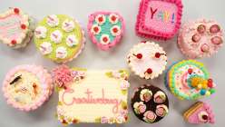 A selection of crocheted cakes from Twinkie Chan's Crochet Cakery Daily Practice class on Creativebug